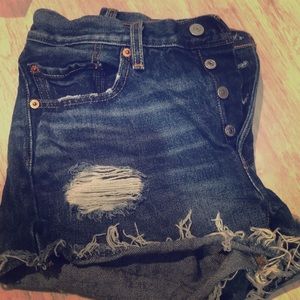 Levi cut off shorts